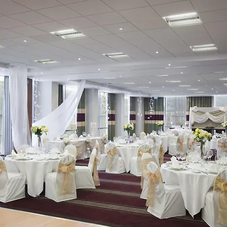 Crowne Plaza By Ihg Hotell 5*