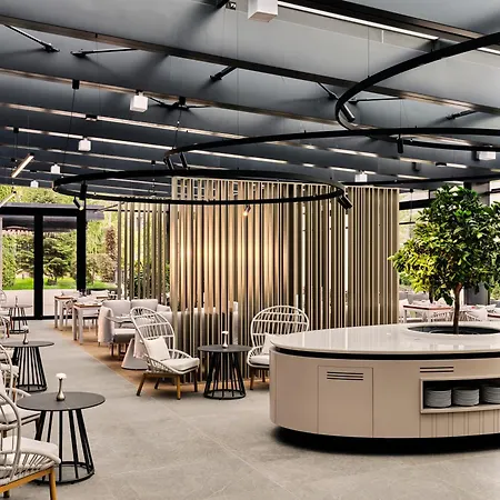 Hotel Crowne Plaza By Ihg Sofia