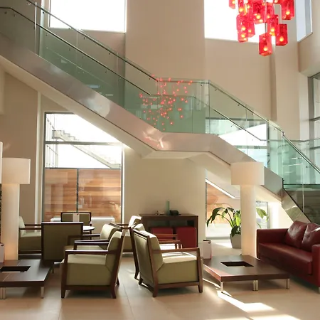 Хотел Crowne Plaza By Ihg София