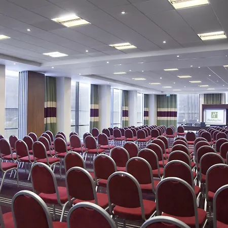 Crowne Plaza By Ihg 5*