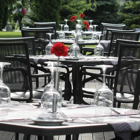 Crowne Plaza By Ihg 5*