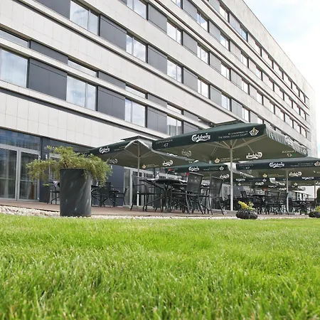 Crowne Plaza By Ihg فندق