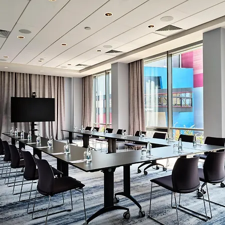 Crowne Plaza By Ihg