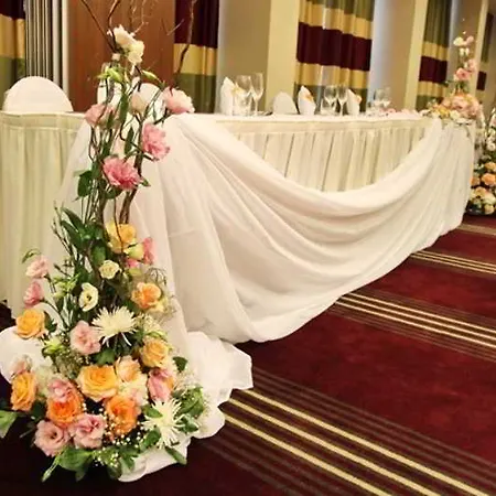 Crowne Plaza By Ihg