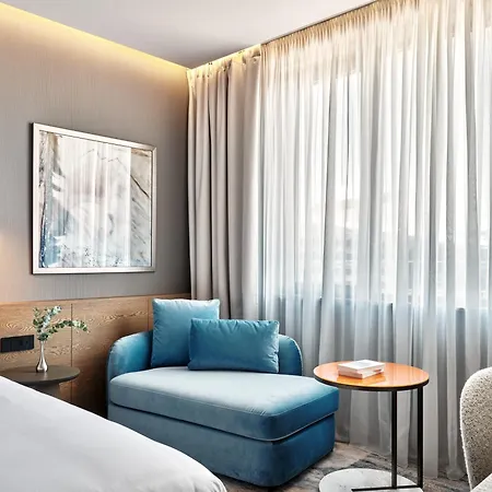 Crowne Plaza By Ihg 5*