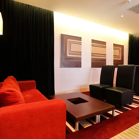 Crowne Plaza By Ihg