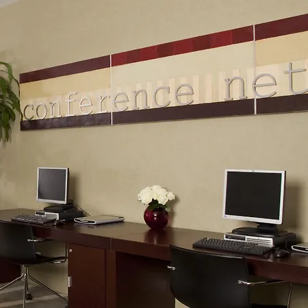Crowne Plaza By Ihg