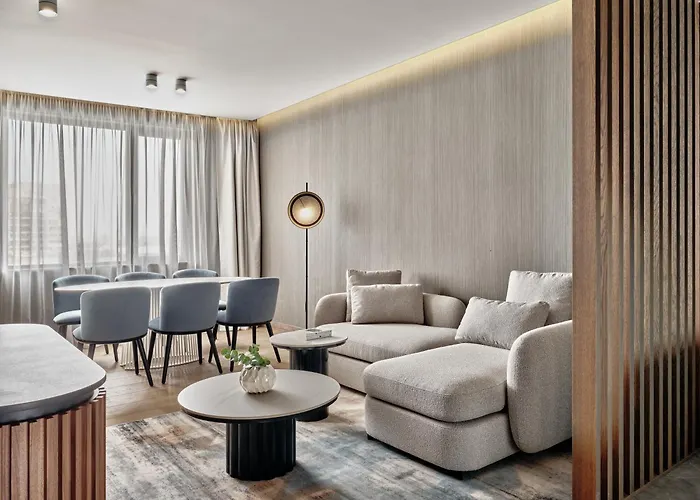 מלון Crowne Plaza By Ihg